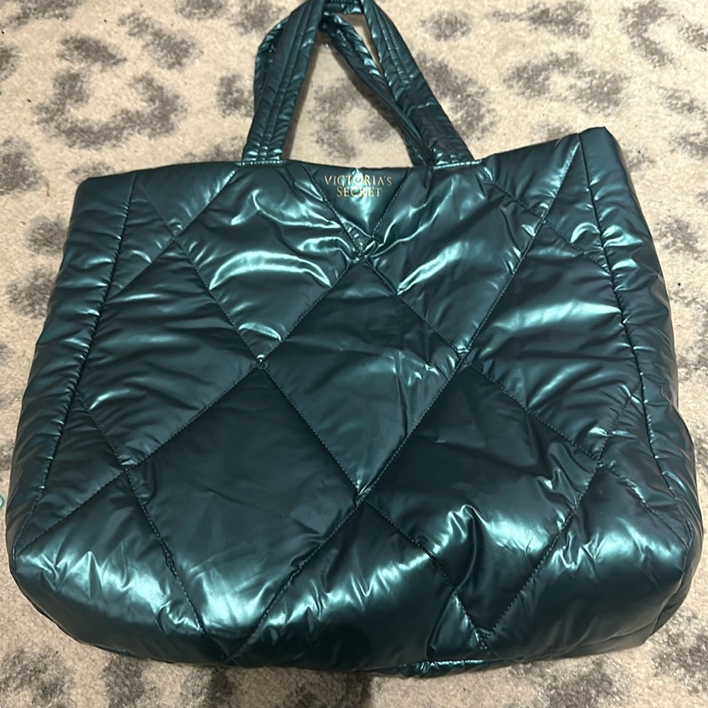 Victoria’s Secret puffer tote bag